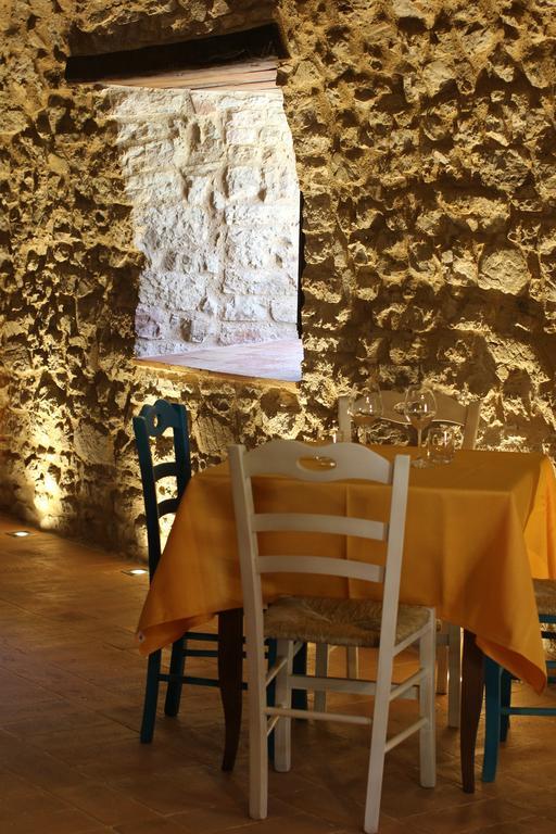 Agriturismo Casale La Palombara Cerreto di Spoleto ภายนอก รูปภาพ
