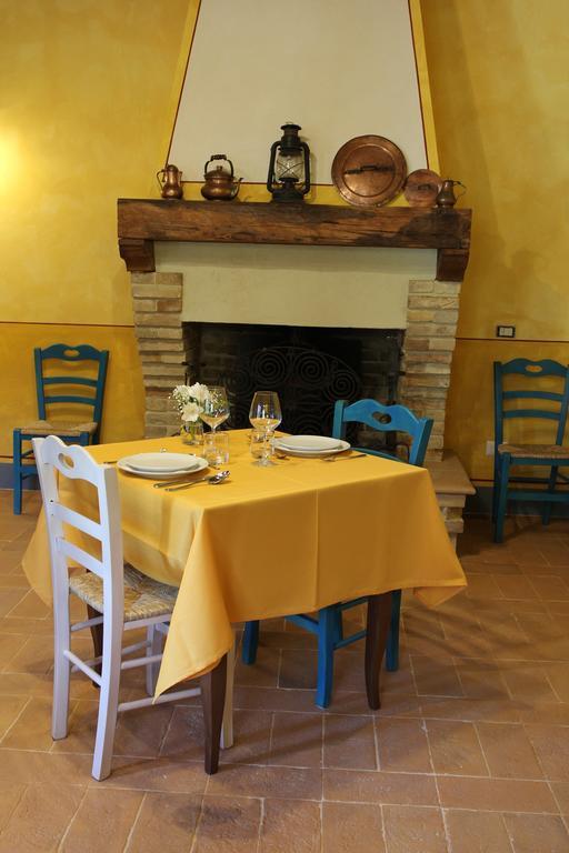 Agriturismo Casale La Palombara Cerreto di Spoleto ภายนอก รูปภาพ