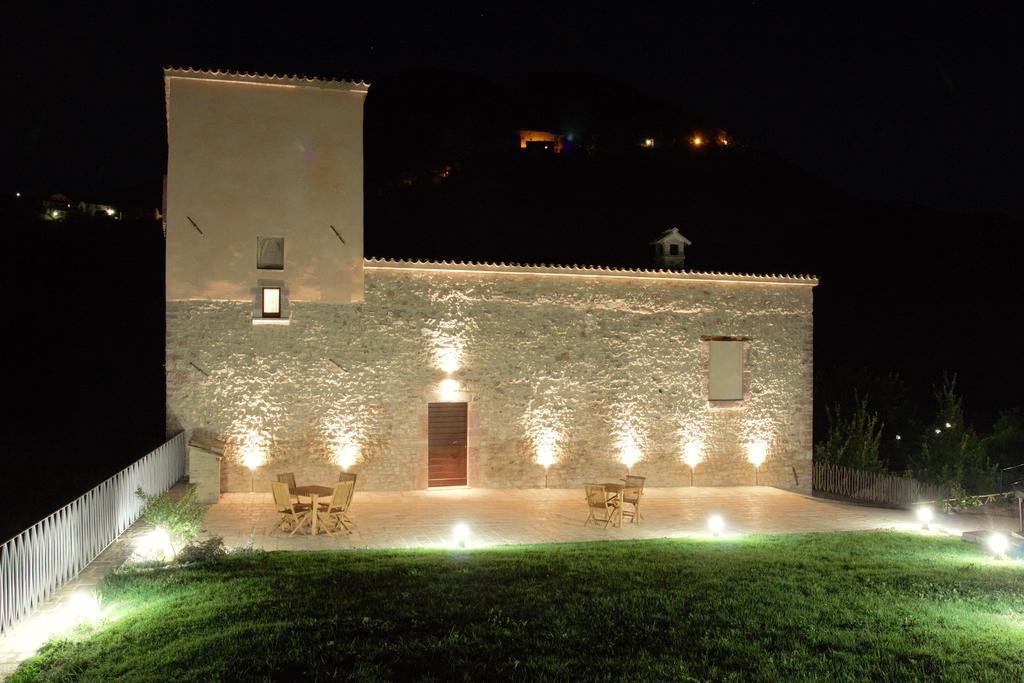 Agriturismo Casale La Palombara Cerreto di Spoleto ภายนอก รูปภาพ