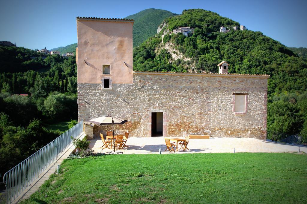 Agriturismo Casale La Palombara Cerreto di Spoleto ภายนอก รูปภาพ