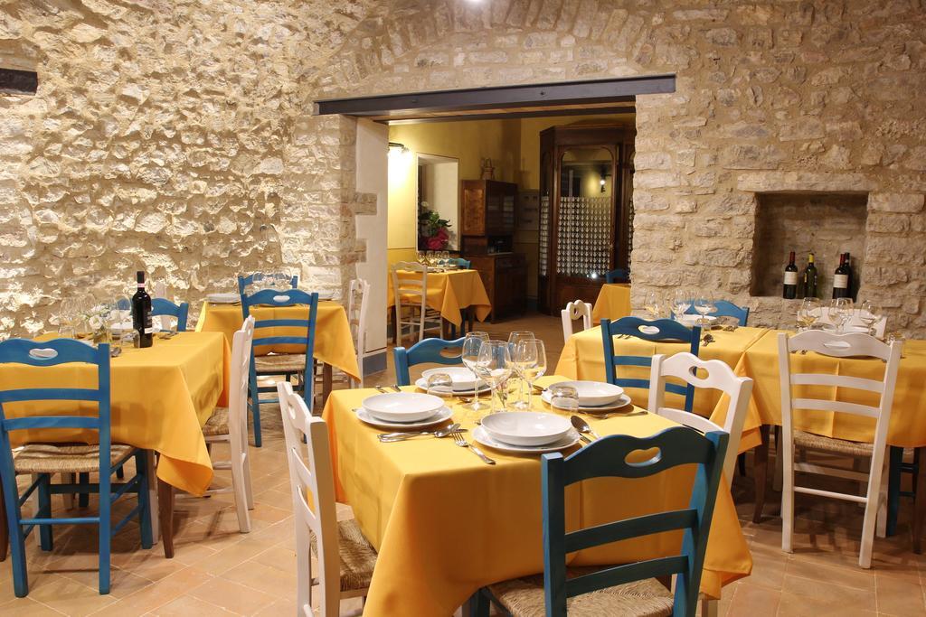 Agriturismo Casale La Palombara Cerreto di Spoleto ภายนอก รูปภาพ