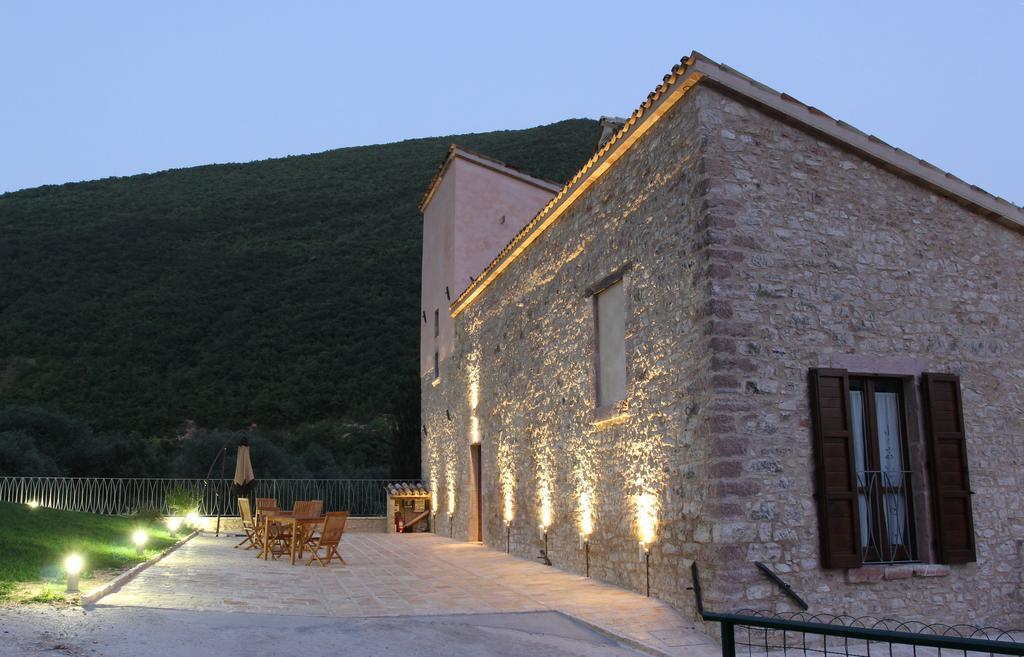 Agriturismo Casale La Palombara Cerreto di Spoleto ภายนอก รูปภาพ