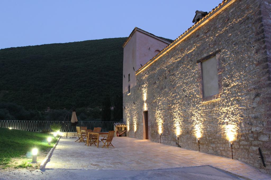 Agriturismo Casale La Palombara Cerreto di Spoleto ภายนอก รูปภาพ